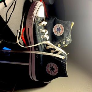 Convers Chuck Taylor’s Classics Hi